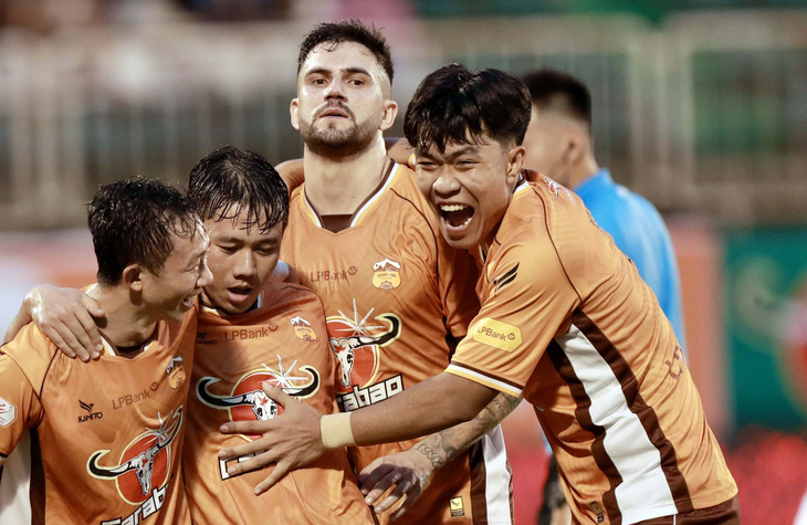 CLB Hoàng Anh Gia Lai tiếp tục dẫn đầu V-League - Ảnh 2.